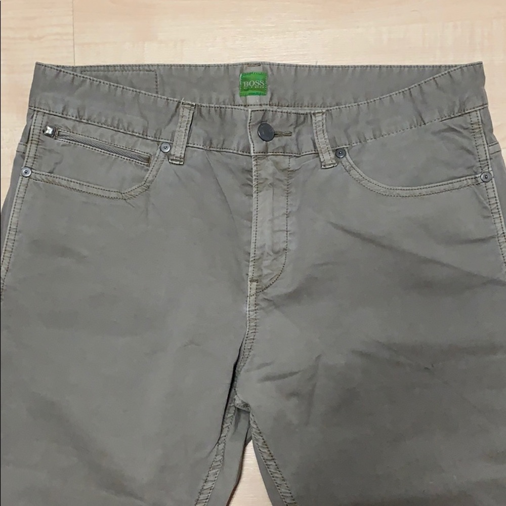 Hugo Boss Men’s Pants Size 32